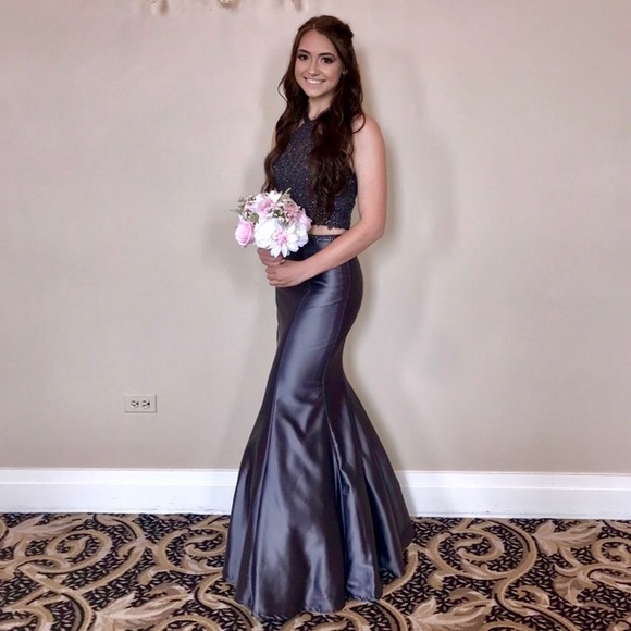 Two Piece Prom Dress size 2 - Picture 1 of 5